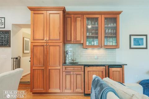 744 University Pl, Grosse Pointe, MI 48230 photo 11