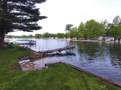 6425 Swallow, Harrison, MI 48625 photo 2