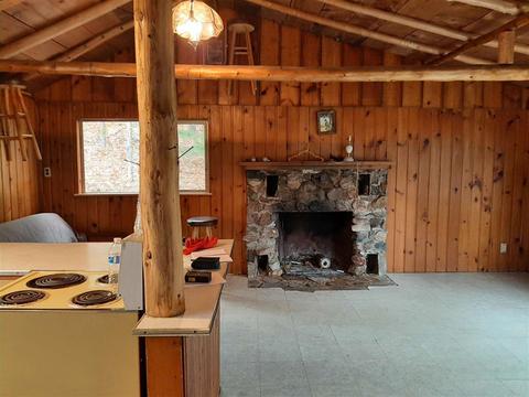 608 Burns, Harrison, MI 48625 photo 6
