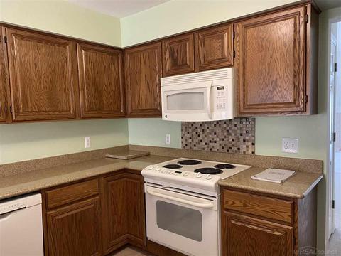 16909 Boulder Way, Macomb, MI 48042 photo 11