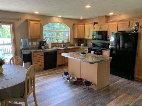9294 Field, Clay, MI 48001 photo 5