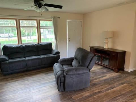 9294 Field, Clay, MI 48001 photo 3
