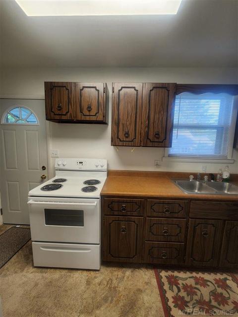 1109 Whiting, Saint Clair, MI 48079 photo 24