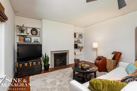 472 Saint Clair St, Grosse Pointe, MI 48230 photo 6