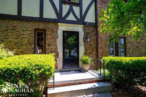472 Saint Clair St, Grosse Pointe, MI 48230 photo 2
