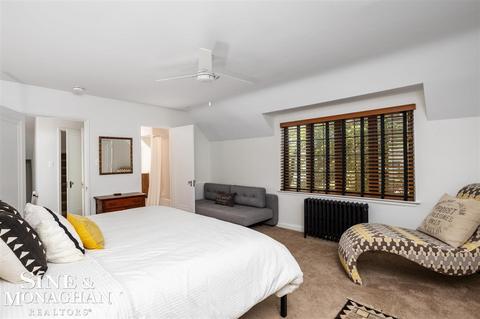 472 Saint Clair St, Grosse Pointe, MI 48230 photo 22