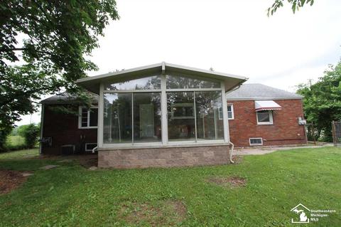 1884 N Monroe St, Monroe, MI 48162 photo 8