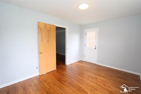 1884 N Monroe St, Monroe, MI 48162 photo 14
