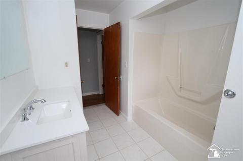 1884 N Monroe St, Monroe, MI 48162 photo 29