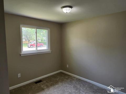 30546 Leroy St, Romulus, MI 48174 photo 12