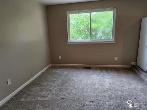 30546 Leroy St, Romulus, MI 48174 photo 16