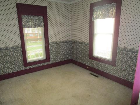 146 E Butler St, Adrian, MI 49221 photo 11