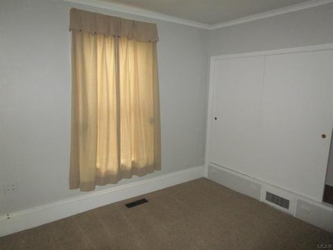 146 E Butler St, Adrian, MI 49221 photo 10