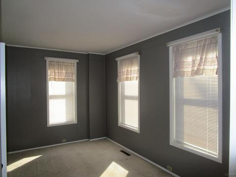 146 E Butler St, Adrian, MI 49221 photo 12