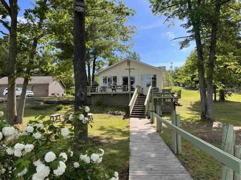 1448 Grant Ave, Harrison, MI 48625 photo 9