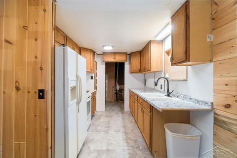 944 E Maple, Beaverton, MI 48612 photo 7