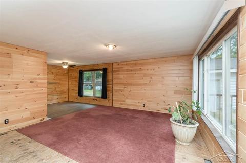 944 E Maple, Beaverton, MI 48612 photo 4