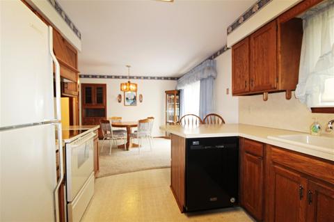 10075 W Coldwater Rd, Flushing, MI 48433 photo 14