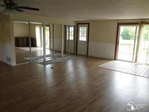 5150 Hunt Rd, Adrian, MI 49221 photo 8