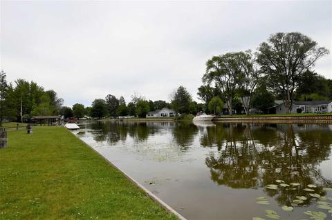 615 Au Gres River Dr, Au Gres, MI 48703 photo 4