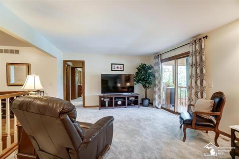 400 E Hurd Rd, Monroe, MI 48162 photo 13