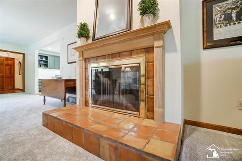 400 E Hurd Rd, Monroe, MI 48162 photo 18