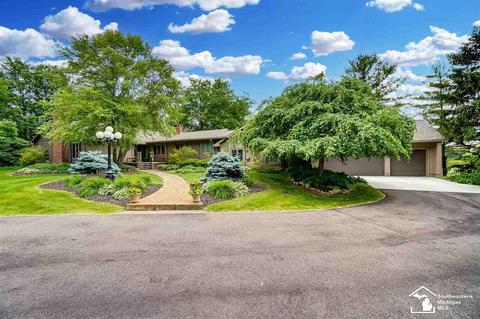 400 E Hurd Rd, Monroe, MI 48162 photo 6