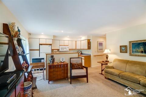 400 E Hurd Rd, Monroe, MI 48162 photo 76