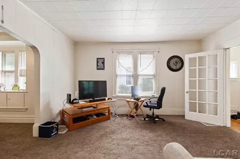 903 E Hunt, Adrian, MI 49221 photo 4