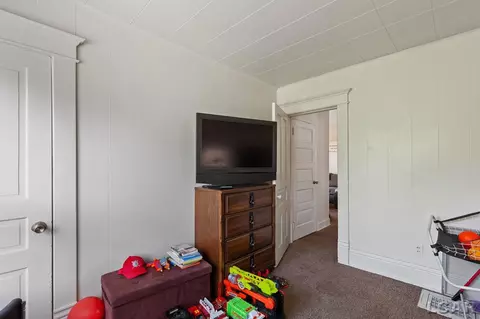903 E Hunt, Adrian, MI 49221 photo 27