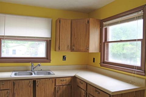 806 Division St, Owosso, MI 48867 photo 7