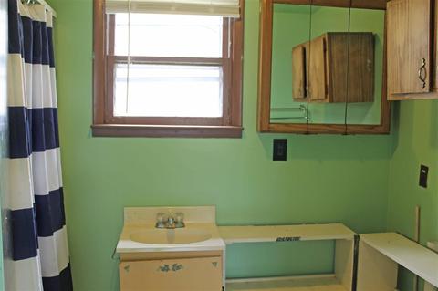 806 Division St, Owosso, MI 48867 photo 22