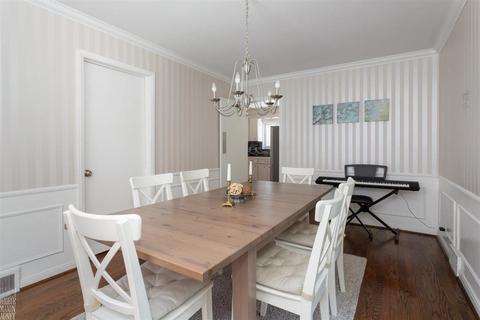 425 Chalfonte Ave, Grosse Pointe Farms, MI 48236 photo 9