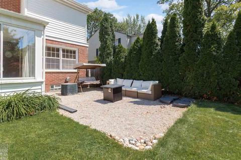 425 Chalfonte Ave, Grosse Pointe Farms, MI 48236 photo 32