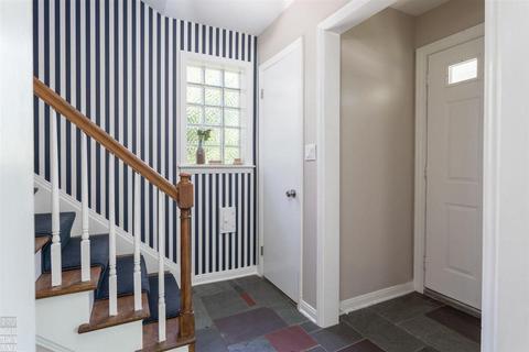 425 Chalfonte Ave, Grosse Pointe Farms, MI 48236 photo 4