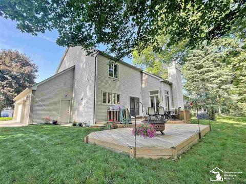 1349 Borg, Temperance, MI 48182 photo 2