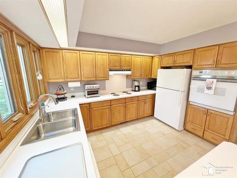 1349 Borg, Temperance, MI 48182 photo 20