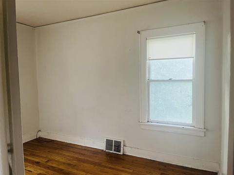 804 Thomson St, Flint, MI 48503 photo 10
