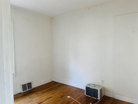 804 Thomson St, Flint, MI 48503 photo 11