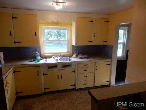 9034 Ll, Rapid River, MI 49878 photo 25
