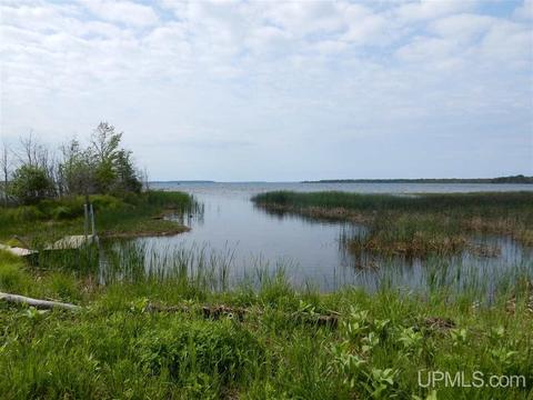 9034 Ll, Rapid River, MI 49878 photo 3