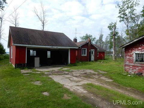 9034 Ll, Rapid River, MI 49878 photo 1