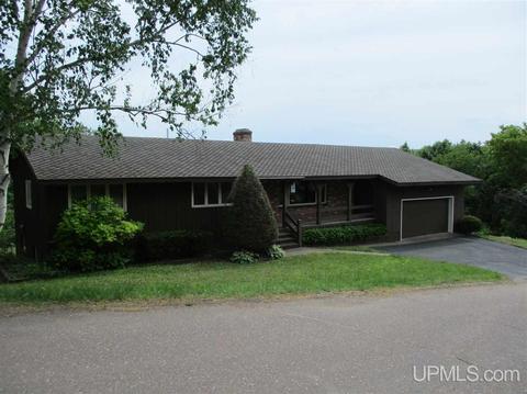 1300 Anthony, Hancock, MI 49930 photo 2