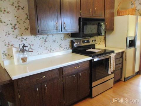 1300 Anthony, Hancock, MI 49930 photo 13
