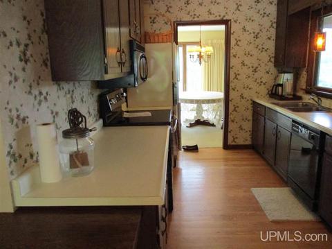 1300 Anthony, Hancock, MI 49930 photo 12