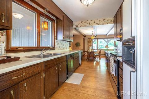 1300 Anthony, Hancock, MI 49930 photo 9