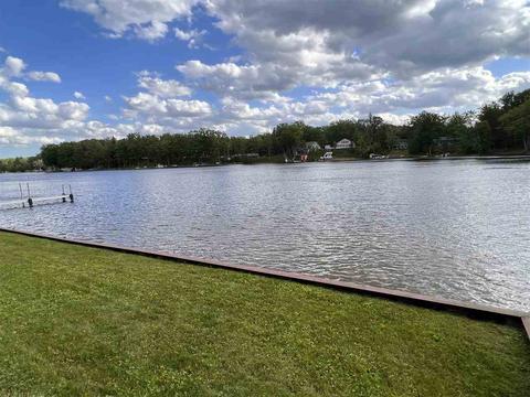 711 E Long Lk, Harrison, MI 48625 photo 2