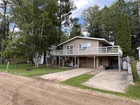 711 E Long Lk, Harrison, MI 48625 photo 1