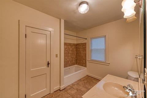 5260 N Custer Rd, Monroe, MI 48162 photo 17