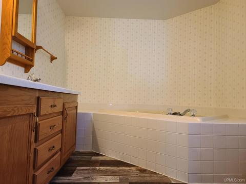 4776 17th Rd, Escanaba, MI 49829 photo 18